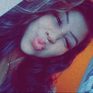 Meet your Posher, Anahi y